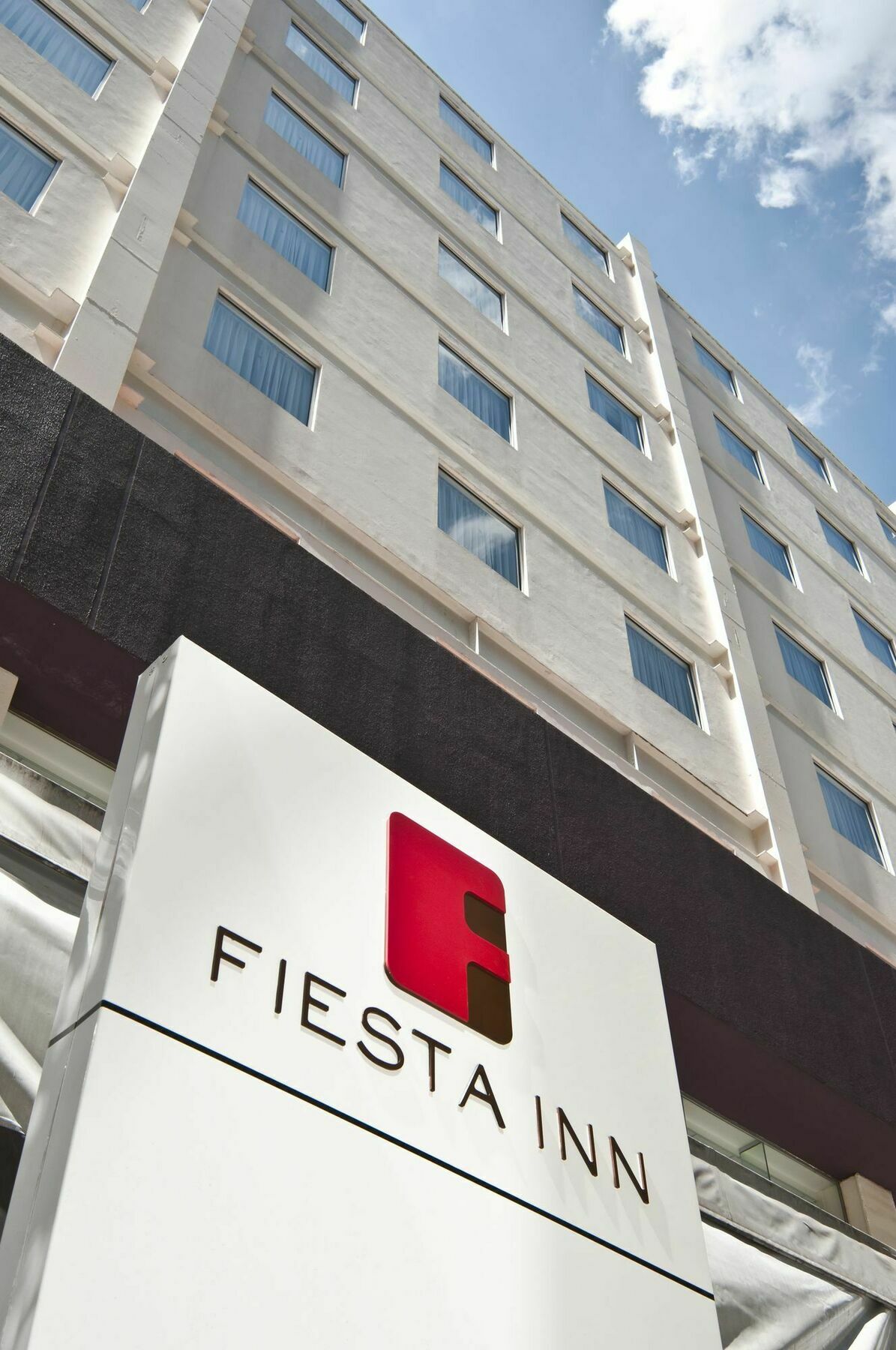 Fiesta Express Constituyentes 4* Querétaro